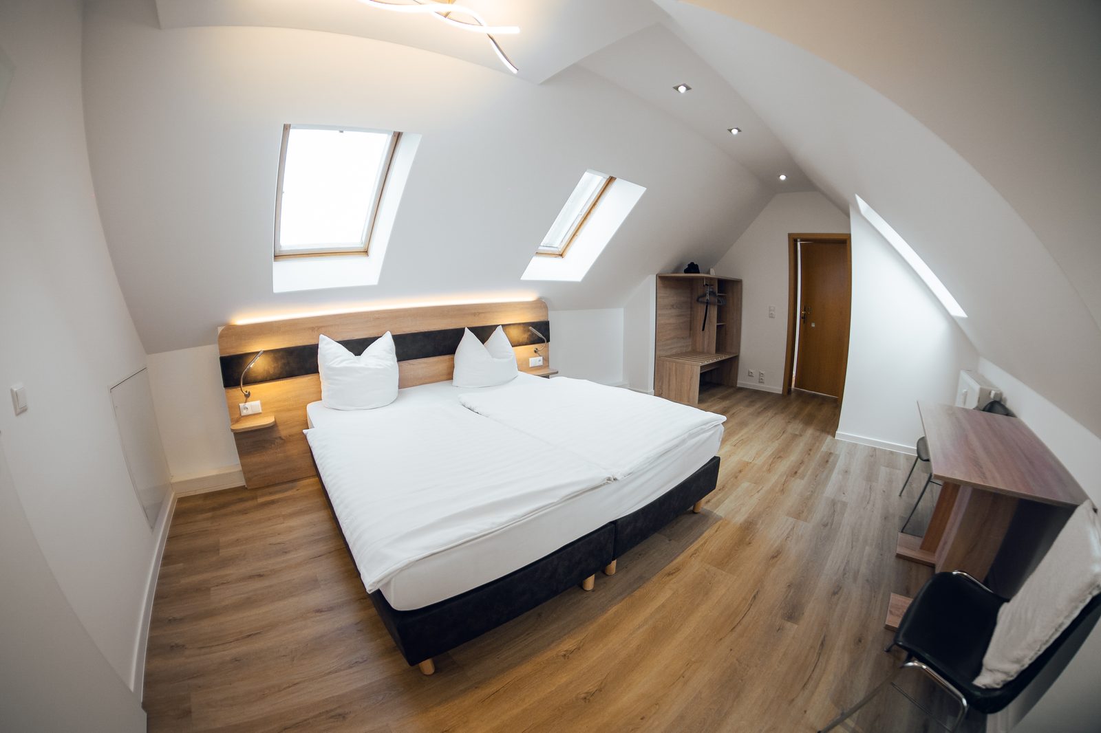 Doppelzimmer Ansicht 11