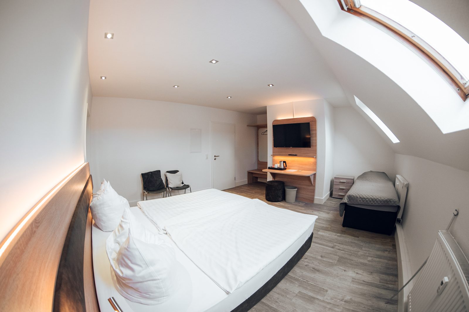 Doppelzimmer Ansicht 7